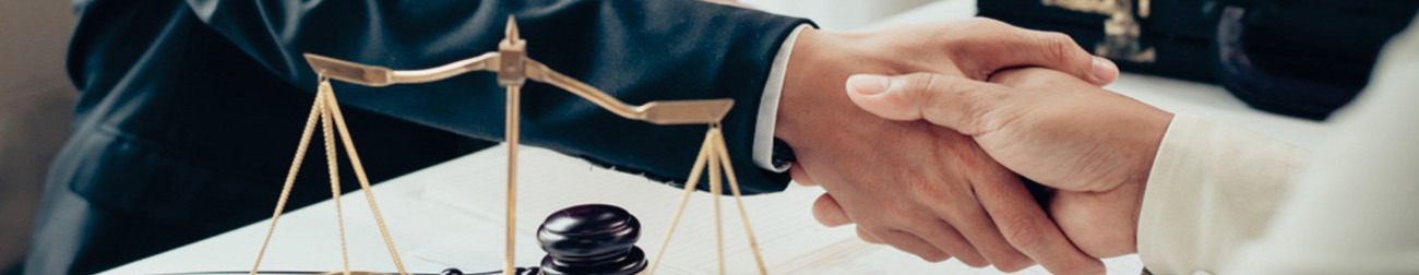 LEGAL & CORPRORATE LAW LEGAL & CORPRORATE LAW